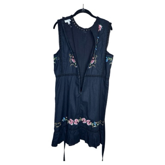 Stellah Embroidered Placement & Lace Black Dress Size Large - Picture 10 of 16